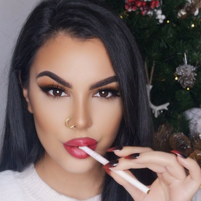 Who's ready? 🎄⛄🎁 https://t.co/keobI3OBsZ<a href="/tag/smokingfetish"class="tags"><span>#smokingfetish</span></a>