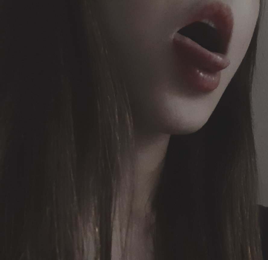 나는 혀 내미는게 왜이렇게 좋을까
#일탈계정 #브컨 #로프버니 #도그플 #sm플 #펨섭 #멜돔