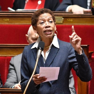 Au programme dans #QDActu et #QAG, présenter par <a href="/boucherbrigit/">Brigitte Boucher</a> : 
 A 14h :  
🔹@LauStmartin, député @LaREM_AN 
🔹<a href="/JulienAubert84/">Julien Aubert</a>, député @Republicains_An  

A 14h30 :  
🔹<a href="/lauriannerossi/">Laurianne Rossi</a>, députée @LaREM_AN 
🔹<a href="/Pau_Langevin/">George Pau-Langevin</a>, députée <a href="/socialistesAN/">Députés Socialistes et apparentés</a>

En exclusivité sur LCP/LCP.FR