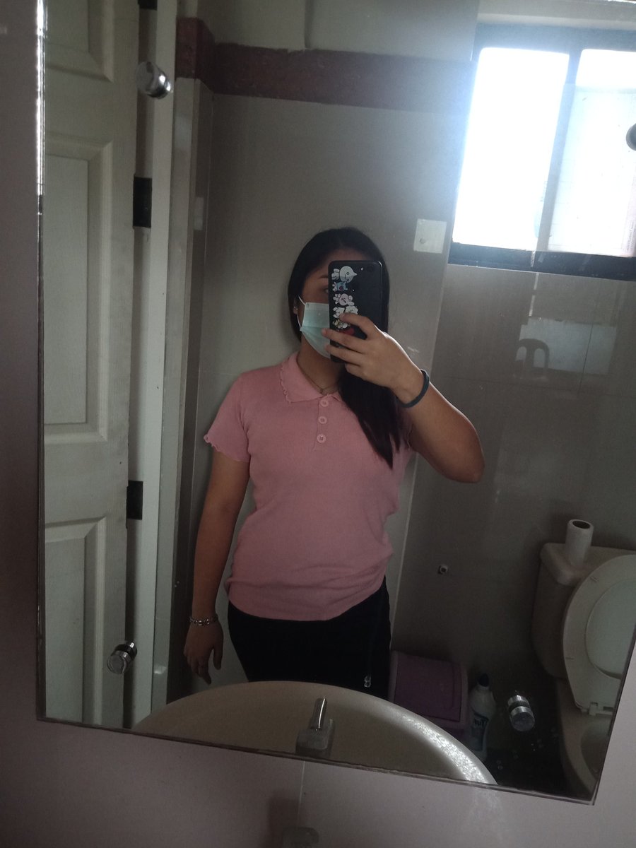 kkarenyoza's tweet image. Can i post some very lil improvement? 😅 #slowprogressisstillprogress #bahalakayojan 😔