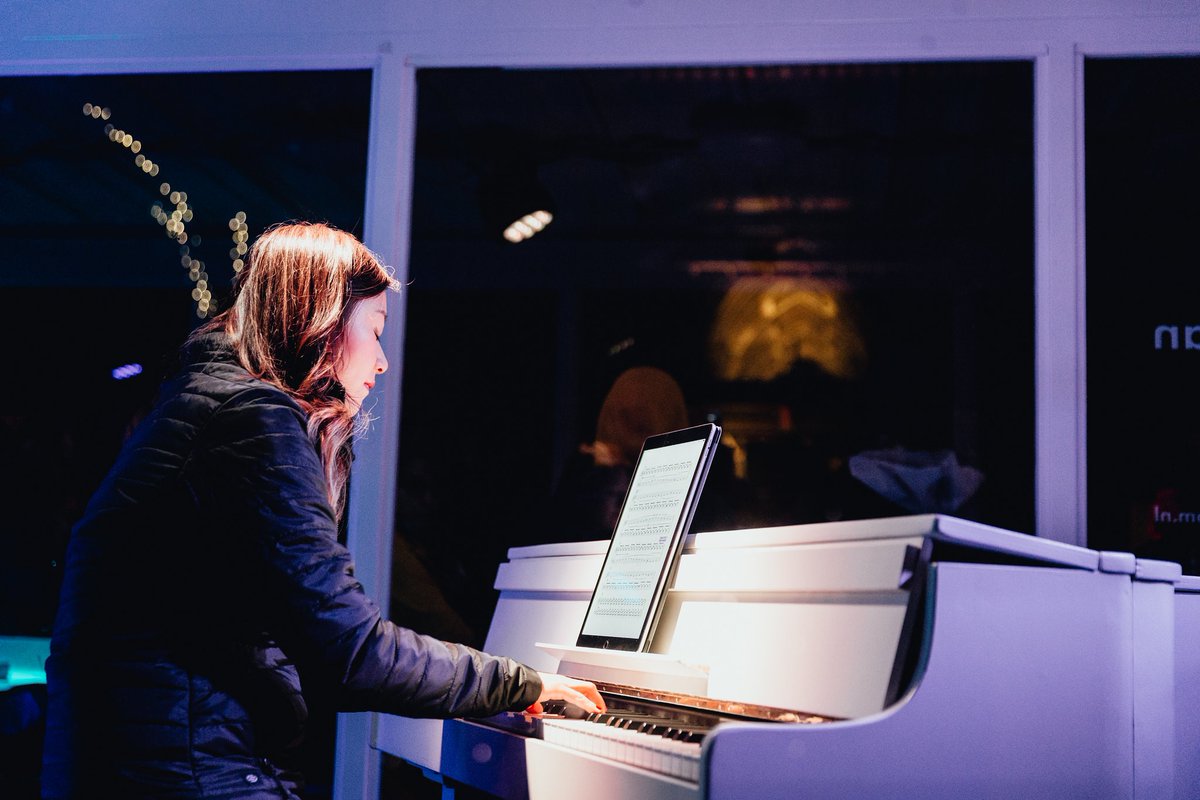 ueigendom's tweet photo. Vorig jaar waren we in deze periode volop aan het genieten van #KeysofLight! Wij denken nog vaak terug aan dit prachtige project van Mr.Beam. Jij ook? 😍 Gelukkig hebben we de foto's nog! https://t.co/12QS3O7oo6