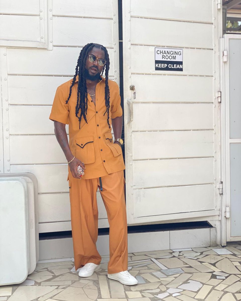 saminifanclub's tweet photo. Man of the year๐ฅ@samini_dagaati
#forever #ak3jo #saminifanclub #highgradefamily #akyesaaaaaaaaaaaaaaaaaaa https://t.co/hUwrqlSiTD