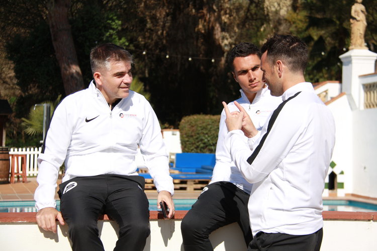 profiveacademy's tweet photo. Welcome to Profive Academy! 👏
👉 Get to know us more in detail at 🔗 https://t.co/PGAEfyBfkZ
#LoveLearnLiveFutsal #ProfiveAcademy 🖤🧡 https://t.co/SNxvCrQS4Z