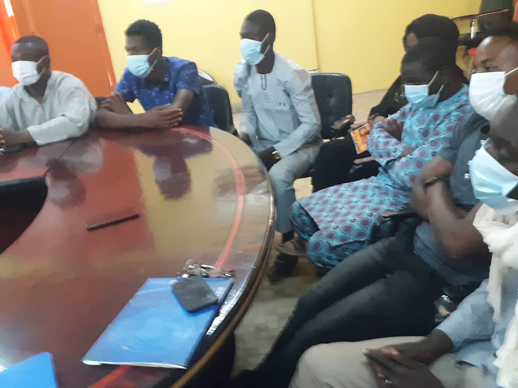 Démarrage du Projet: Ripostre des jeunes contre la COVID19 mise en œuvre par le consortium des jeunes contre la #COVID19 ( <a href="/renajem/">RENAJEM</a>- <a href="/MaliAfriyan/">AfriYAN Mali</a>- @CJ/COVID19 et @IYA4D) avec l'appui de @Unfpamali

Étape de Bamako + Tombouctou avec la formation de 171  animateurs ce 07 nov 2020.