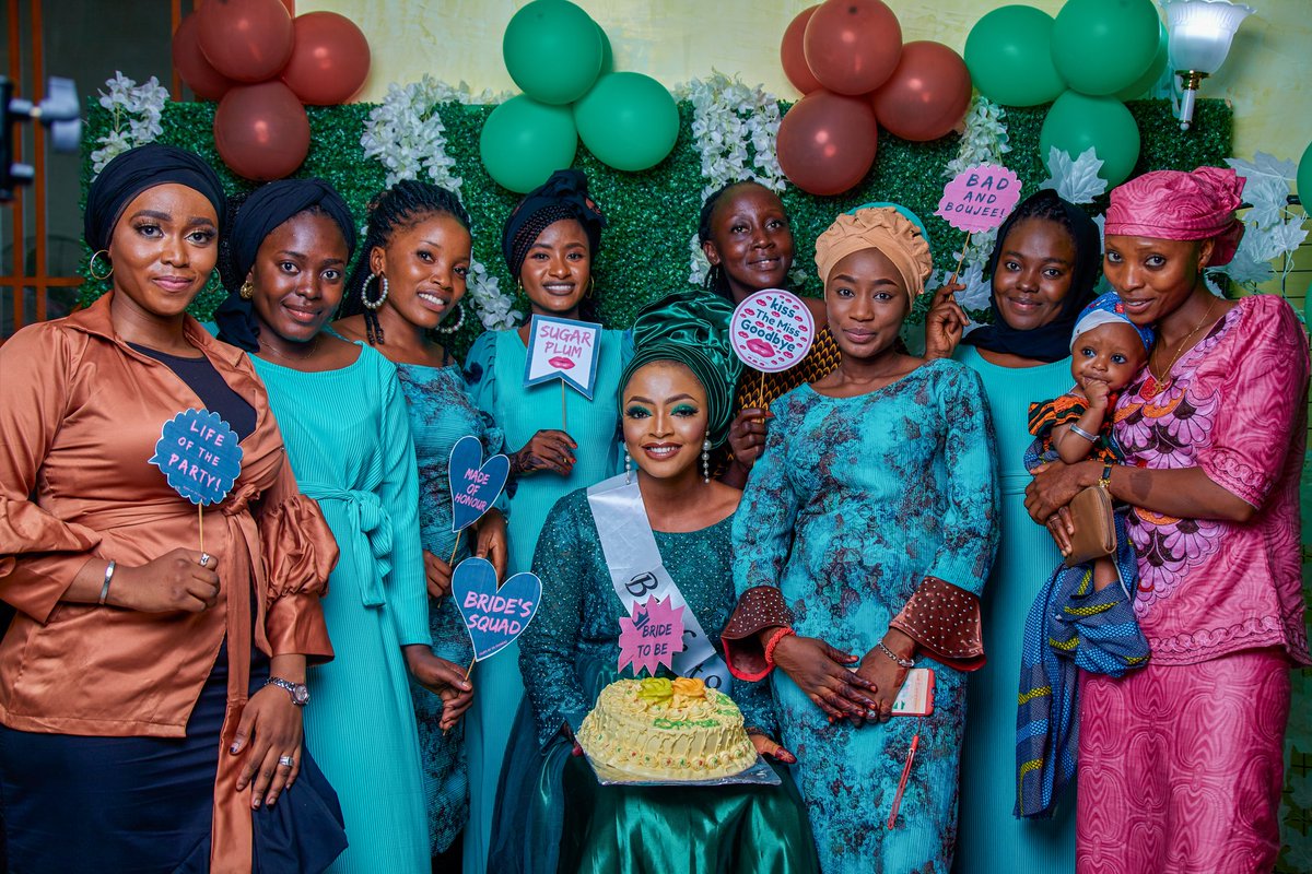 sa_showers's tweet image. HABEEBAH'S BRIDAL SHOWER!
.
.
.
📸: @Alee_Sayyf
#minnabride #happybride #goals #green #minnabridalshower #sashowers #blushingbride #sashowersladies #funnight #Làbride #girlsjustwannahavefun
#welovetoparty #wce #wcw
#weddinguest #wedding  #photooftheday #beautiful #cute #tbt