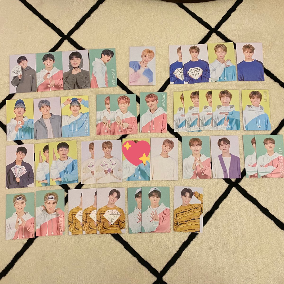 ___178ny's tweet photo. SEVENTEEN セブチ　calatland ケレン ペア　トレカ 交換

求　ホシ　　ペア

譲　エスクプス　ジョシュア　ジュン　ウォヌ　ウジ　ディエイト　ミンギュ　ドギョム　スングァン　バーノン　ディノ

semicolonのトレカもまとめて交換していただける方お声がけ下さい🙇‍♂️ https://t.co/OxA5KZppqi