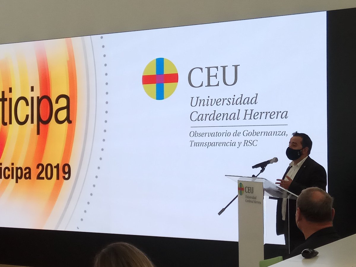 CtranspaUPV's tweet photo. GVAoberta: 📷 El SA @antonillorente a l'entrega dels Segells Infoparticipa del @uchceu i la @UABBarcelona a les entitats locals valencianes: "Espere que este reconeixement no siga l'assoliment d'una fita final, sinó la consolidació d'un procés en el q… https://t.co/9StWnVu7dm