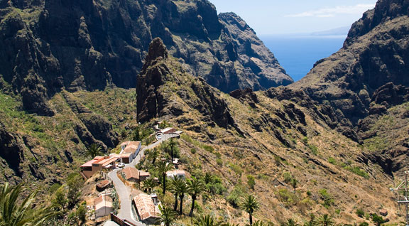 RouteActive's tweet photo. Todavía tienes mucho por descubrir en Tenerife. ❤️ https://t.co/Eo8wmu4Rbx