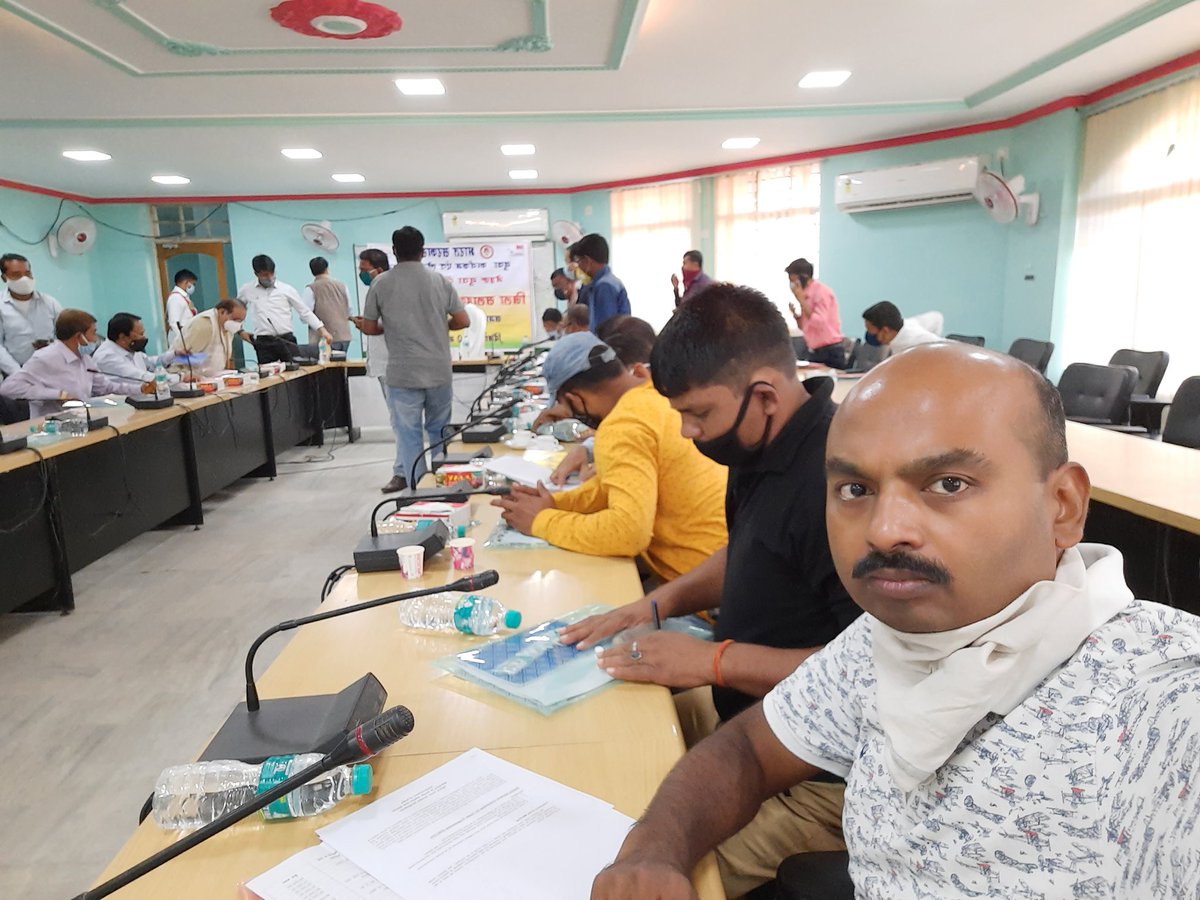 DOC_BSG_Jmt_JH's tweet photo. Attend meeting of Dist. Advisory Committee on Youth Programmes (DACYP) on 10.11.2020 https://t.co/QyFqhd6WI5