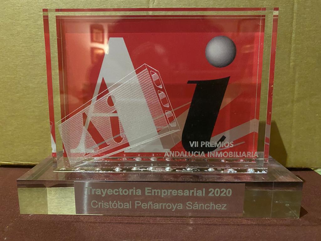 GrupoPenarroya's tweet photo. La VII edición de los #premiosAI de @revistaAi, ha concedido a nuestro fundador @cpenarroya el premio a la #trayectoriaempresarial. 
Este galardón reconoce sus aportaciones al #sectorinmobiliario y #sectorturistico de #CostadelSol, fundamentadas en sólidos #valores #RSE https://t.co/jbNJz7qEwB