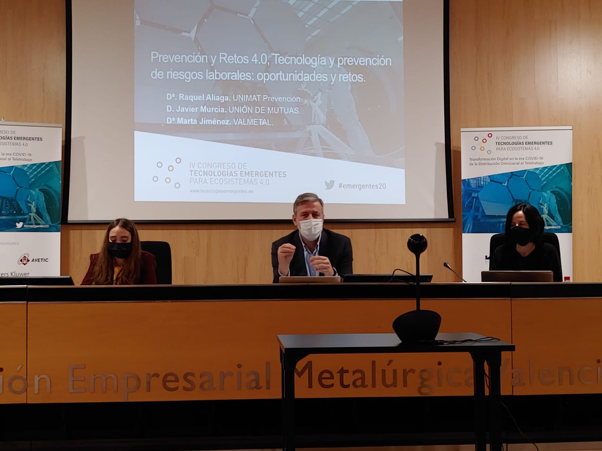 ForoEmergentes's tweet photo. Javier Murcia desde @uniondemutuas hace hincapié sobre la utilización de la tecnología para la formación y en base a las necesidades de las empresas. #EMERGENTES20 https://t.co/v82M8deb5G