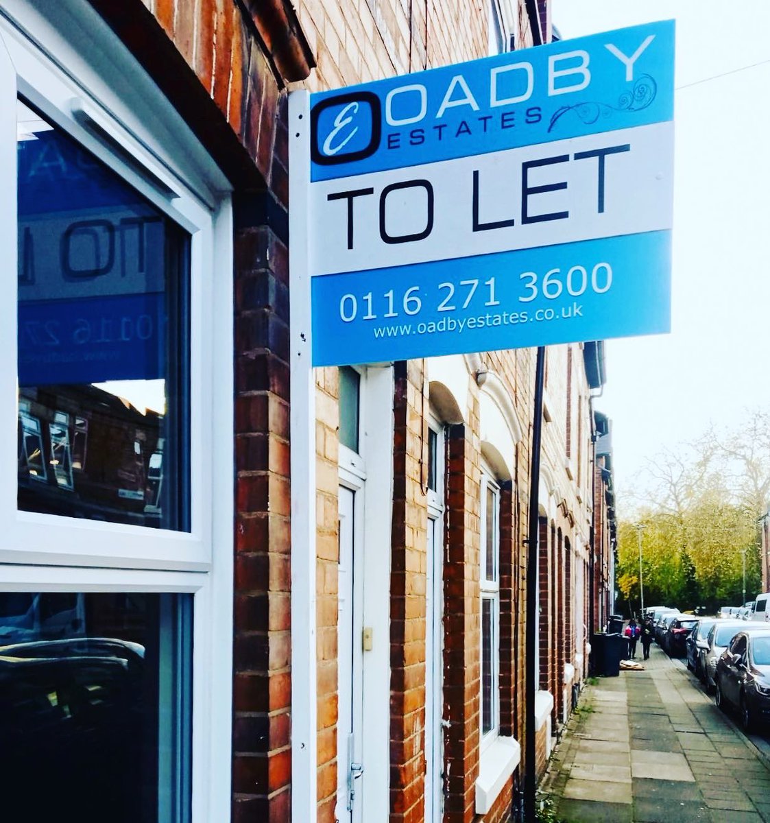 boards4agents's tweet photo. 🔐 #TuesdayToLets 🔐
This week’s #ToLetboards we have installed. 💎
The @oadbyestates #board has been #printed & installed by us. 😊
We ensure all #boards are #printed & fitted well.
It doesn’t matter if you have one office or multiple offices.
We care about all #boards! 💚💙 https://t.co/1MRPgmSZAC