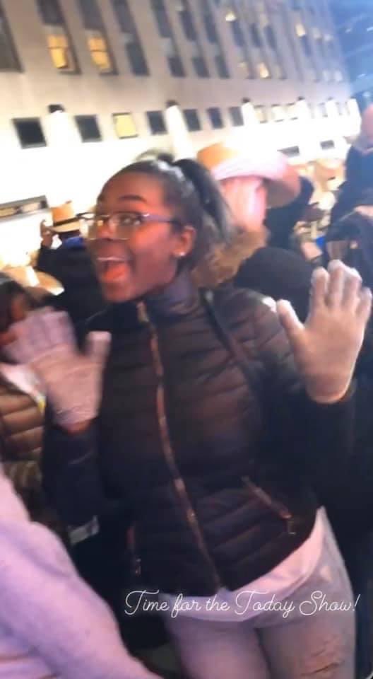 desireerl78's tweet image. Countdown to 18! #6moredays #almost18 #onlygirl #middlechild #senior2021