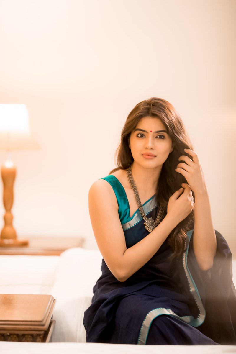 Actor_Amritha's tweet photo. Diwali Vibes 🪔
📸 - @camsenthil https://t.co/KjQmZbNmVm