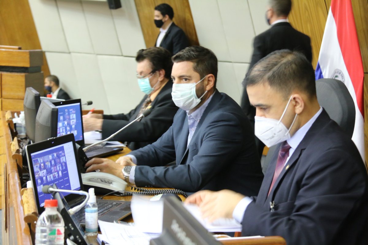 DiputadosPy's tweet photo. #SesiónExtraordinaria Estudio del #PGN2021

Se sesiona en modalidad presencial y virtual

@AllianaPedro @tadeorojasm @ultrazoquet @RRAQ65 @CelsoKennedy @GaleanoErico @RocioVallejoA https://t.co/ier5WZzRVO