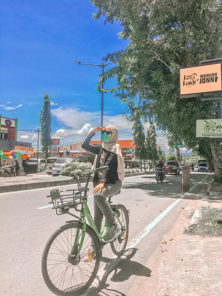 ayyollah's tweet photo. 🚲 https://t.co/2vUYaFhn0E