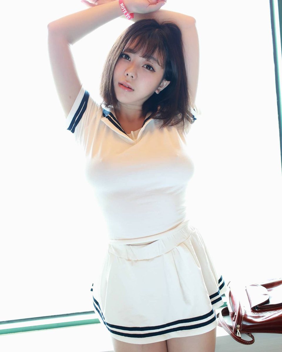 soloparanos's tweet photo. For more girl 🔞, link in bio ❤️❤️

#hotgirl #asiangirl #naked #boobs #sexy #cosplay #AsianDoll #asianbbw https://t.co/Vbc41ipK3B