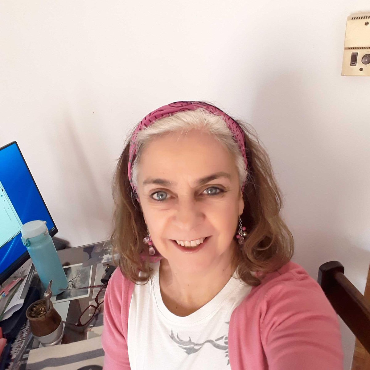 Cognizant's tweet image. We are united in the fight for the cure — committed to raising awareness for women battling breast cancer. #TechInPink2020 #TimeToEndBreastCancer #TBT @wearesoftvision