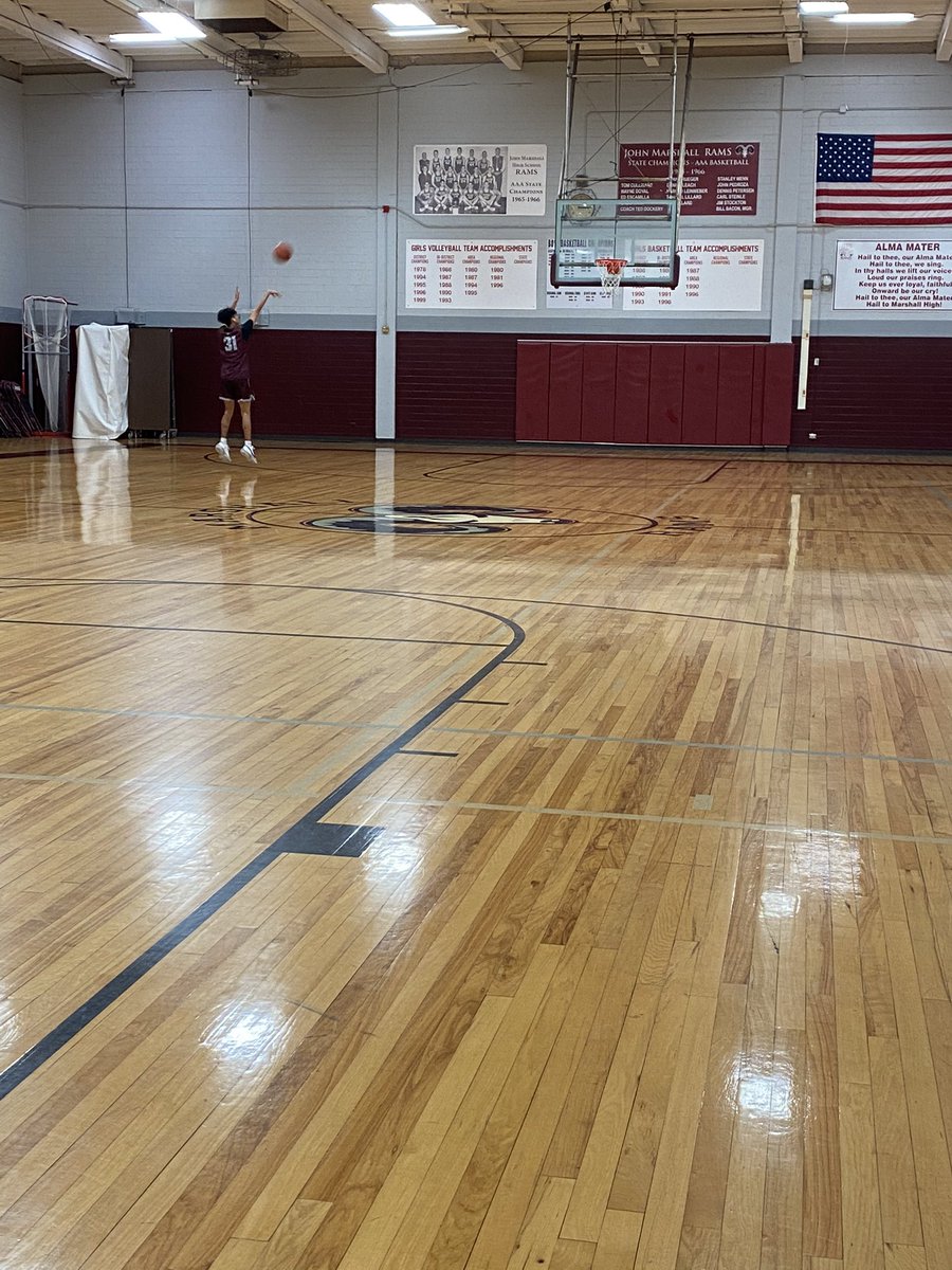 Marshall Basketball tweet media