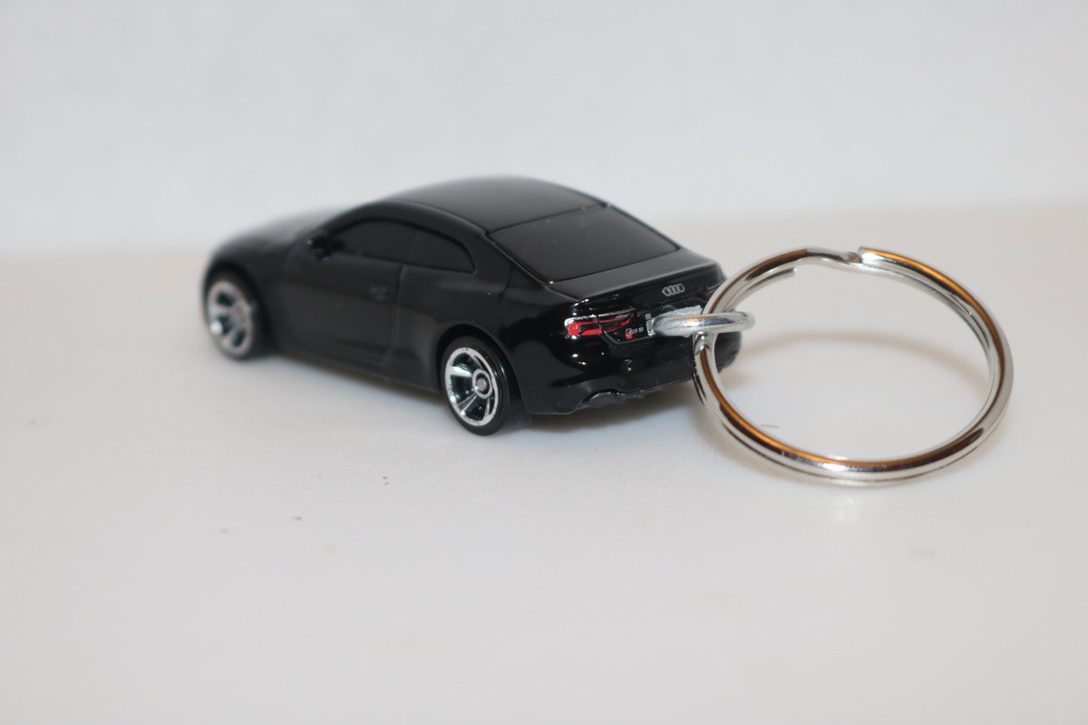 pat_uptagrafft's tweet photo. #carkeychains

I convert Hot Wheels and Matchbox cars into cool custom keychains!   Check it out! https://t.co/qwcX8L4I2d
