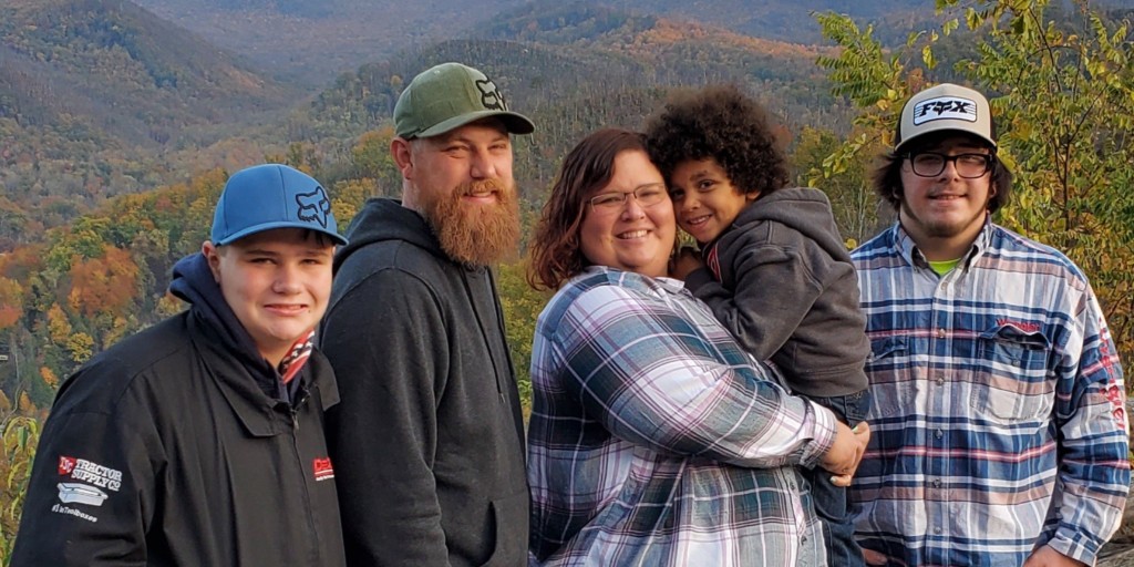 homes_seven's tweet photo. Congratulations Doby Family on another adoption!!
Read their story here:
https://t.co/M2JUopCOiI https://t.co/EeyCtgRkSY