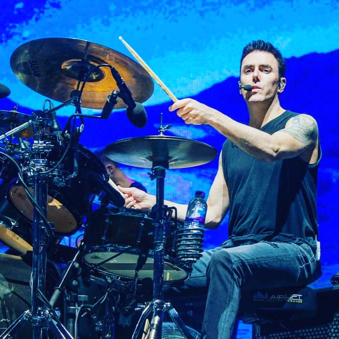 isa_abrantes's tweet image. THE BEST DRUMMER ✨
#GlenPower

#thescript #thescriptofficial #thescriptfamily #glenpower #drums #best #drummer #wise #nicest #person @thescript @glenofthepower