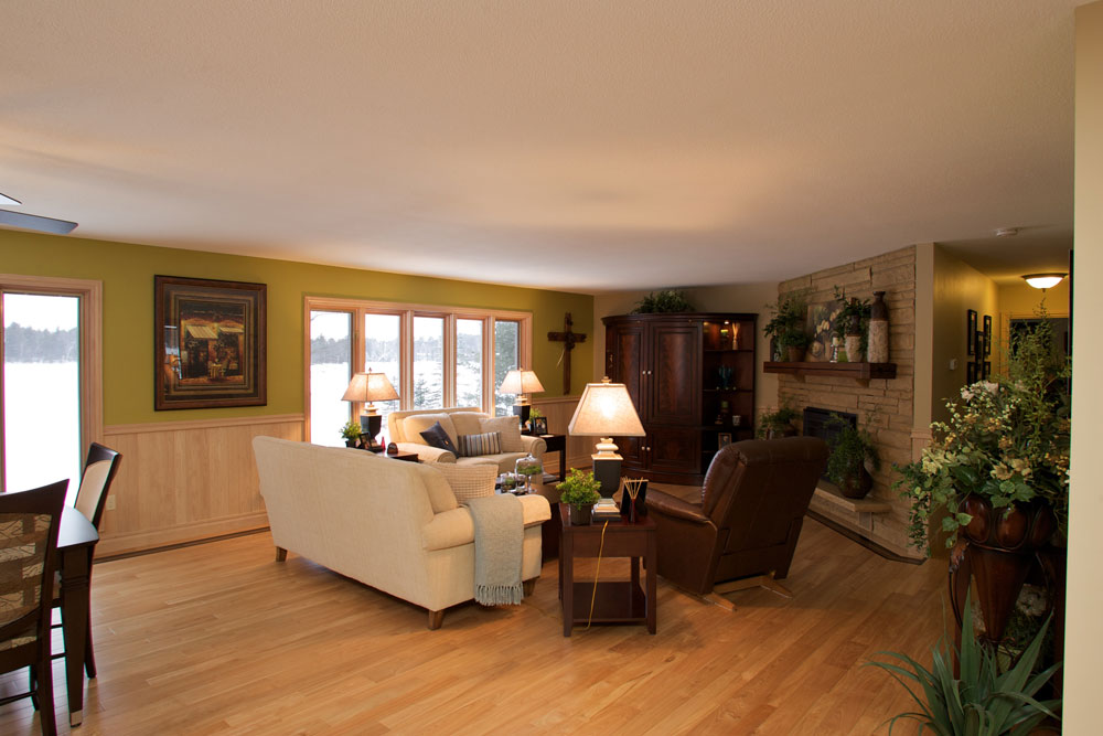 KwaterskiInc's tweet photo. Wood is a hygroscopic material. Ideally, your wood flooring and paneling should be in an environment with 50% humidity year round and at room temperature.
#TuesdayTip #woodflooring #woodpaneling #eagleriverwisconsin https://t.co/2o24iLe8yK