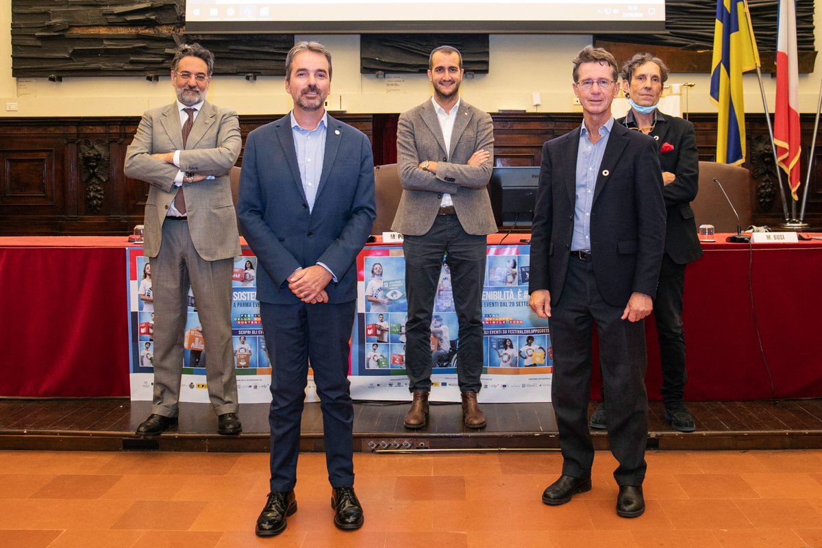 Adl_Consulting's tweet photo. “Sostenibilità, è ora di agire!”: è questo il messaggio lanciato durante l'evento "Città e territori per la #sostenibilità". 🌱Un confronto tra stakeholder che pone le basi per azioni concrete nelle nostre città. 🗒️ Leggi di più https://t.co/FTgIctxgIk https://t.co/WlWdIWZQs1