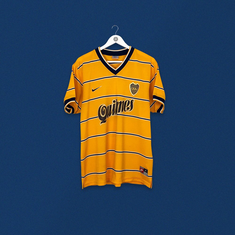 phildelves's tweet photo. 👕 *GIVEAWAY* 👕

I wanted to run something special to celebrate crossing 15k followers, and @cultkits have answered the call! Win YOUR CHOICE of these 3 incredible vintage kits! 🥰🥰

To win:

1. RT and like this
2. Follow @cultkits and @phildelves
3. Reply with your favourite https://t.co/iEE58dpAue