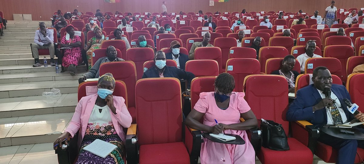 ObupOmod's tweet image. የጋምቤላ ክልልና የጋምቤላ ከተማ ከፍተኛ አመራሮች በወቅታዊ ሀገራዊ እና ክልላዊ ጉዳዮች ዙሪያ ውይይት እያካሄዱ ሲሆን በውይይት መድረኩም የስግብግቡ የህወሓት ጁንታ ቡድንን በማውገዝ አቋም ይያዛል ተብሎ ይጠበቃል።