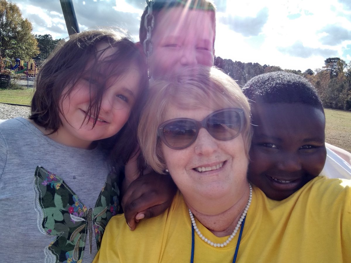 Mary E. Smith (@MaryESm44565776) on Twitter photo 10/11/2020 18:17:48 Nothing better than swinging in the sun with your students! 💙💛💙☀️ #MarlinsAreGoals Nothing better than swinging in the sun with your students! 💙💛💙☀️ #MarlinsAreGoals