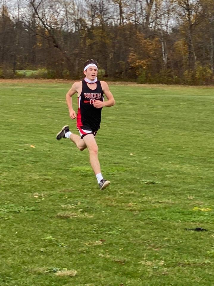 OESJathletics's tweet photo. Congratulations to our very own Manny Root for being a WAC Cross Country All-Star! https://t.co/falWEc86rO
