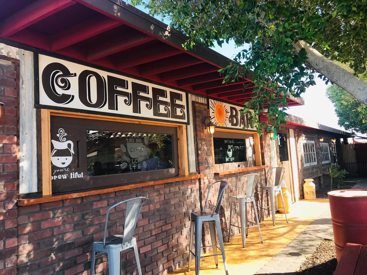 Monica_godine's tweet photo. My family and I just opened our new coffee shop, show some local love and come support ☕️ Follow us on Instagram @sunshinecafeyuma ❤️ &amp; Facebook Sunshine Cafe located @ 10110 N Frontage Rd 🌵Yuma, Arizona https://t.co/dtgxXZThmA