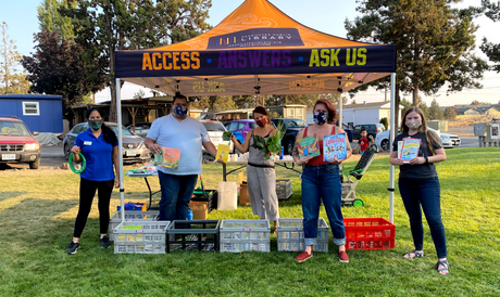 statelibraryor's tweet image. Great example of reaching out and providing resources to the community. Good work, Rodrigo and Carly at @DeschutesLib! 👍 👏 #oregonlibraries #LibrariesStrong reformaoregon.weebly.com/blog/deschutes…