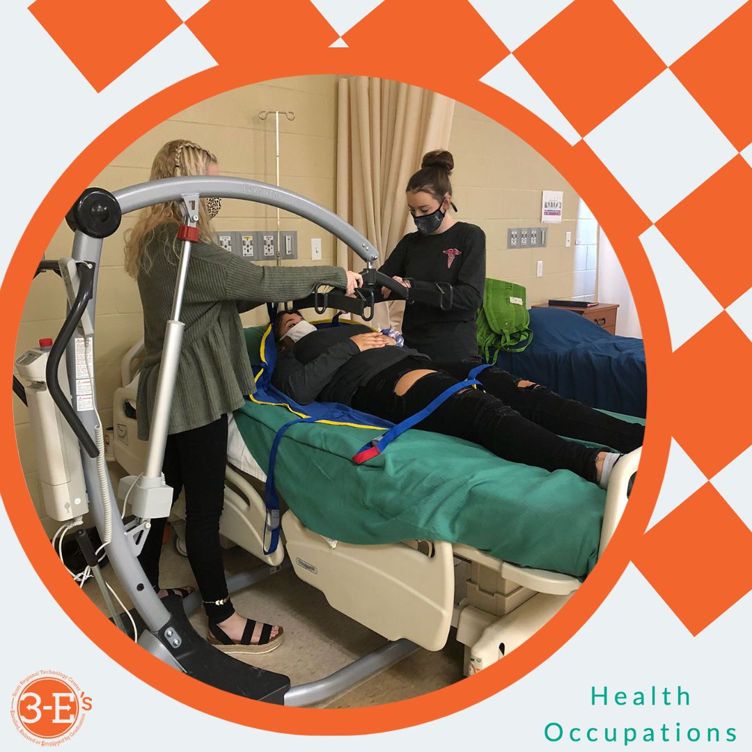 SRTCMonett's tweet image. Health Occupation students are learning how to operate mechanical lifts,  and how to transfer patients and residents in their lab sessions. #nursing #healthoccupations #scotttech
