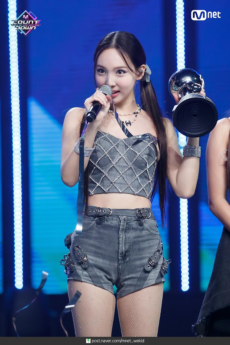 Rocio Sur Twitter Nayeon X Mcountdown Entrega De Los Premios Twice Jypetwice Icantstopme T Co Sx9caqgdjr Twitter Rocio Sur Twitter Nayeon X Mcountdown Entrega De Los Premios Twice Jypetwice Icantstopme T Co Sx9caqgdjr Twitter