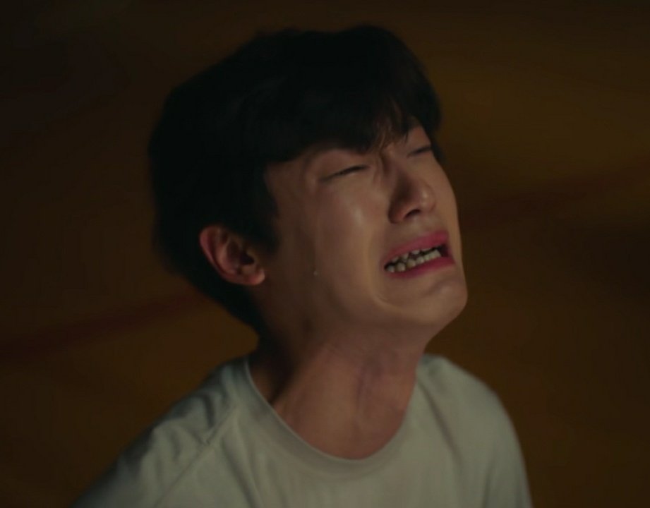 dohyunly's tweet photo. Lee do hyun portrayed the younger version of hong dae young very well. He nailed it from the tone of his voice, the way he act as a father and his facial expressions. He never fails to amaze me. He deserves to be given a lot of awards!!

#18AgainEp16 #18Again https://t.co/hAr85lXg4i