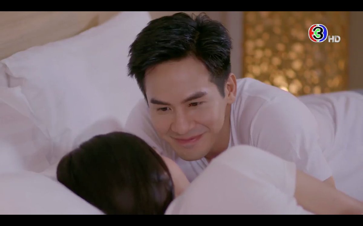 popeclub's tweet photo. อยากเป็นรักแรก รักเดียว รักสุดท้ายของพี่มิลบ้างจังเลยค่ะ  #popezaap #โป๊ปธนวรรธน์ #ร้อยเล่ห์มารยาep12 https://t.co/jVKdiJPOi8