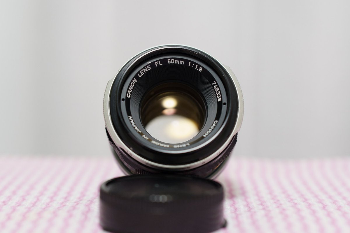 masu31030's tweet photo. CANONの「FL 50mm f1.8」と「FT QL」ゲット、初のキャノン機。
露出計も動いた。(精度は知らない)
ジャンクは最高だなっ!!
#Canon #FTQL #オールドレンズ #フィルムカメラ #カメラ好きな人と繋がりたい https://t.co/OQ4umPmZSg