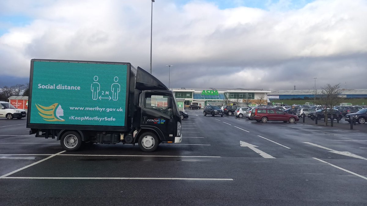 istadia's tweet image. We have noticed alot more people on the roads today since welsh lockdown has opened. So that means more people seeing the outdoor led screens in @MerthyrCBC advising people about the dangers of #COVID19 #StaySafe #mobileled #mobilemessaging