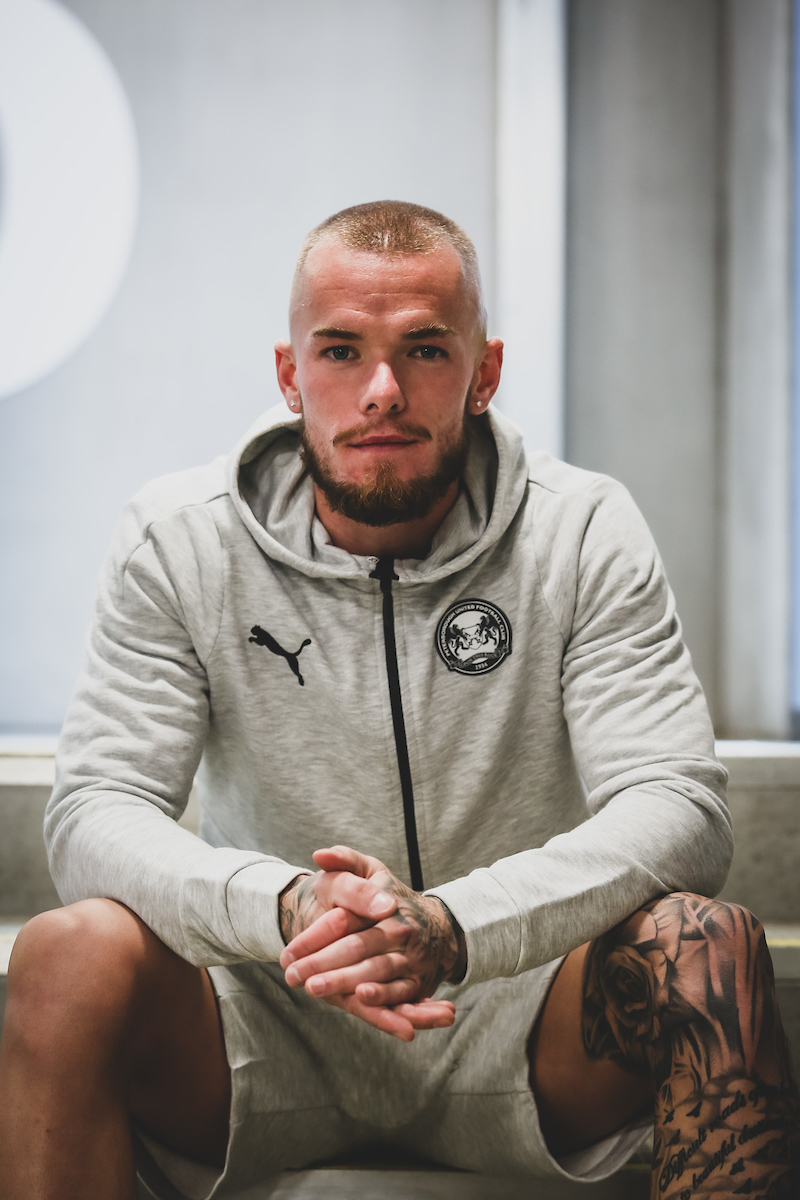 🔥 

> theposhonlinestore.com/puma/casualwea…

#pufc