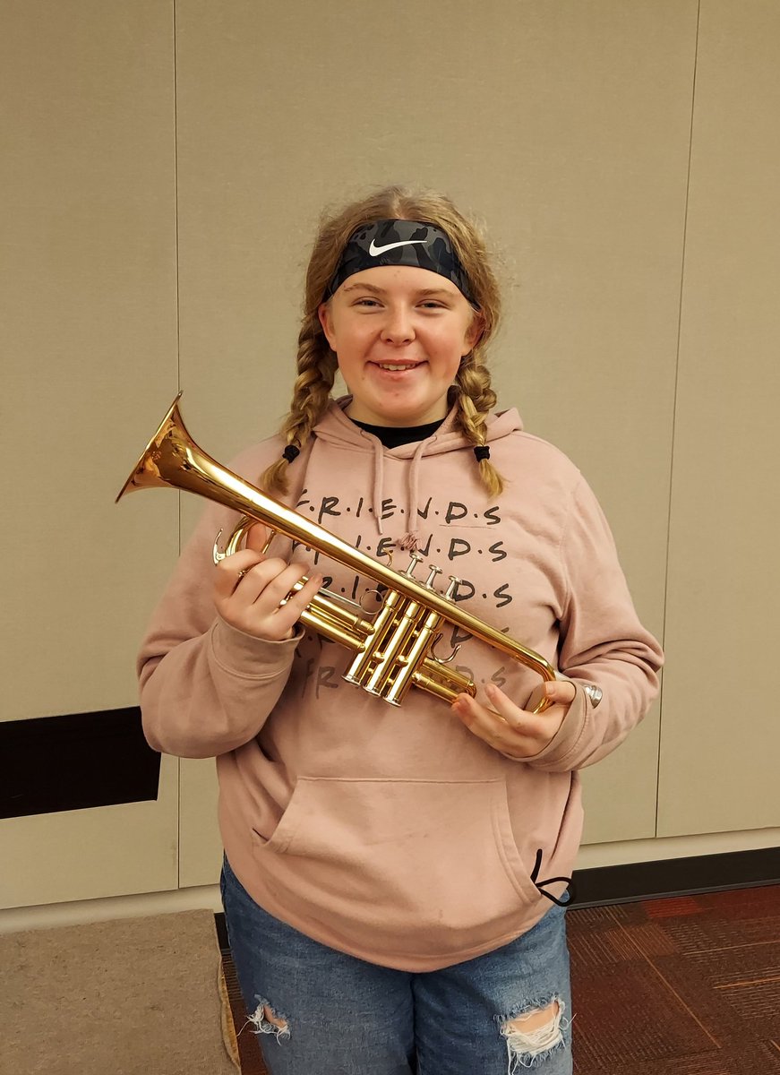 JAMSbandIA's tweet photo. Since we don't have school tomorrow, JAMS is celebrating #VeteransDay2020 today!  7th grader Alexis Steenblock has provided a recording of TAPS for our video tribute. Thank you to all veterans for your service and thank you Alexis for making music to honor them! https://t.co/GLVadCjsjN