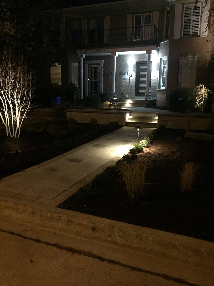 #LandscapeLighting 

We do it!!  #RidgeRockLandcapes