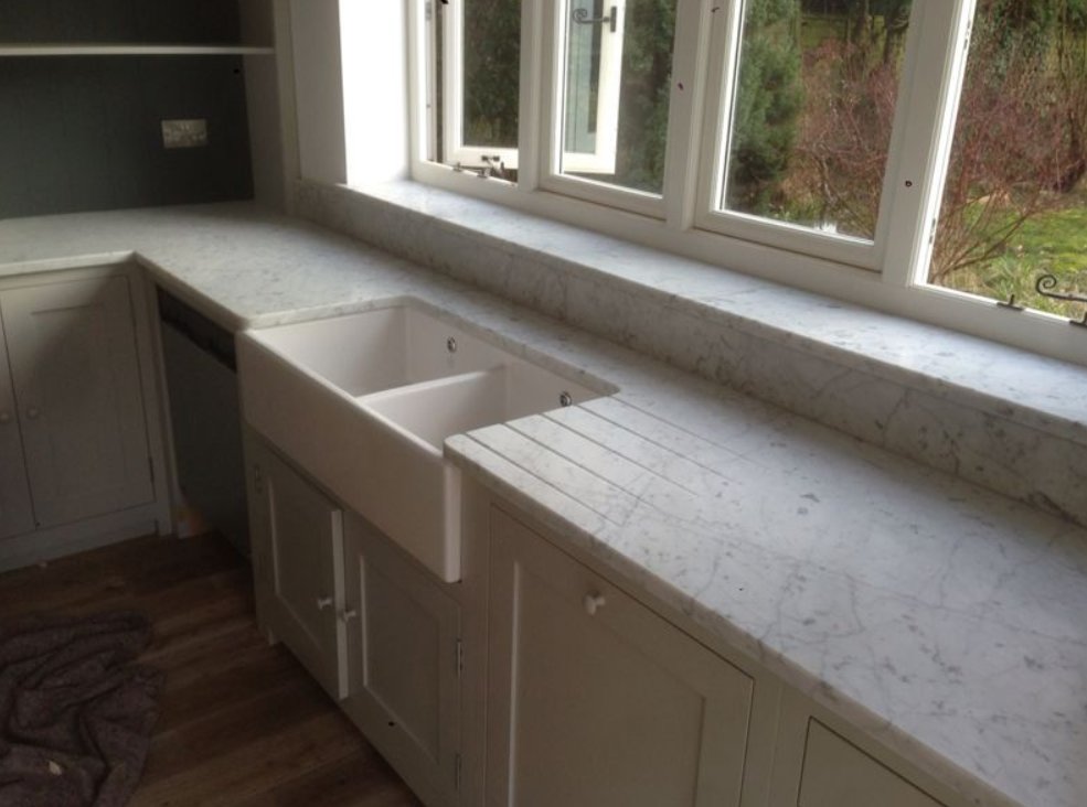 FactoryMidwest's tweet photo. Design Trend Alert!! Did you know TCF can incorporate a custom drain board into your kitchen sink? Sloped grooves are cut into the surface of the countertop which then channels the water directly into the sink for easy use! 🔥🔥🔥 Ask us about this upgrade! https://t.co/roKXM7U1qt
