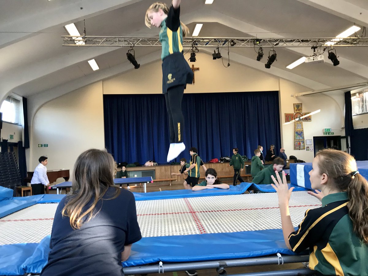 MountHouseSch's tweet image. Lunchtime Co-curricular club fun #trampolining #tabletennis