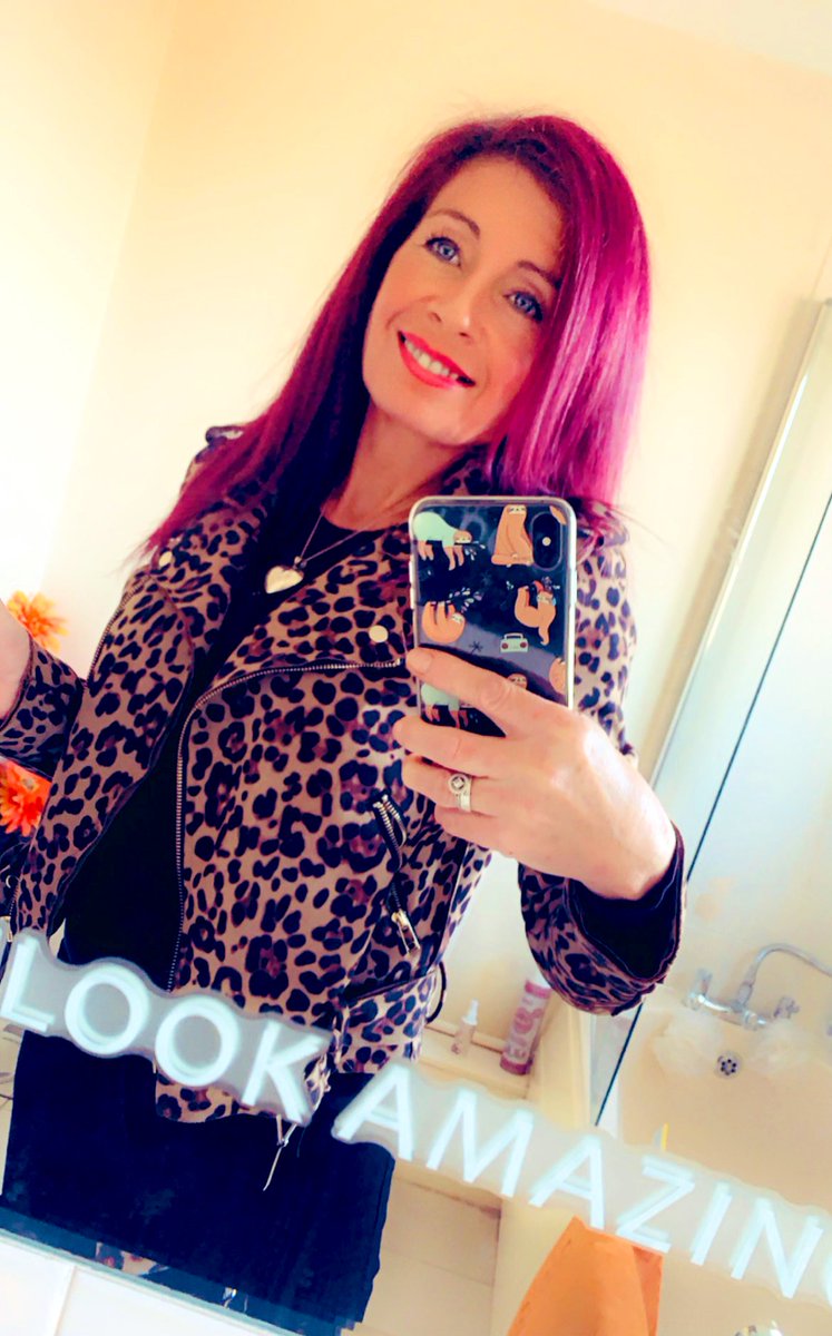 NannaOnTheRun07's tweet photo. An afternoon with this one @squuidds 🥰 #Mumma #Daughter time. #FamilyTime #MyGirl #FamilyIsEverything #LUMTL ☺️💜 https://t.co/QUN9Wh6Bmw