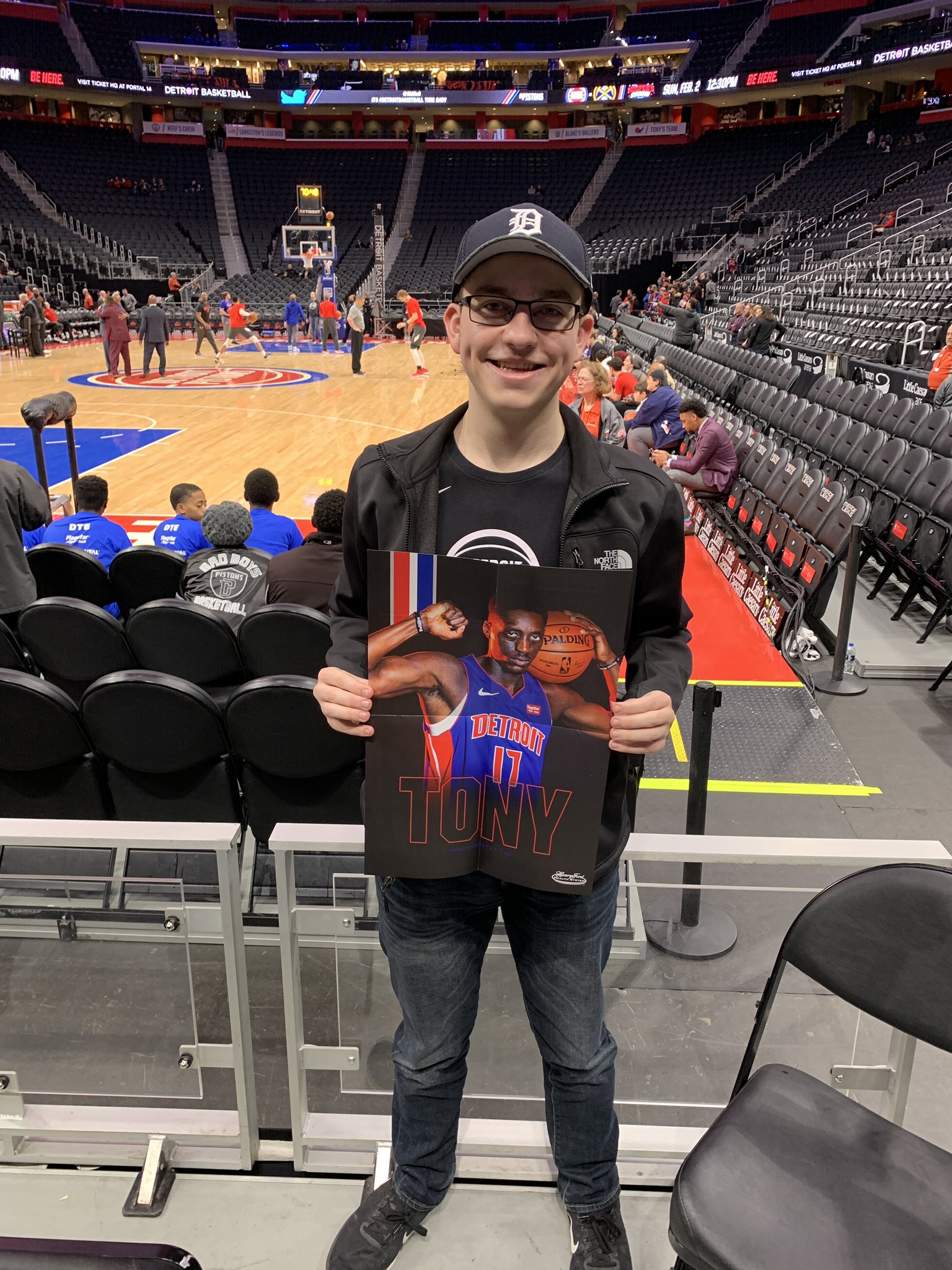 Happy birthday, Tony Snell!  