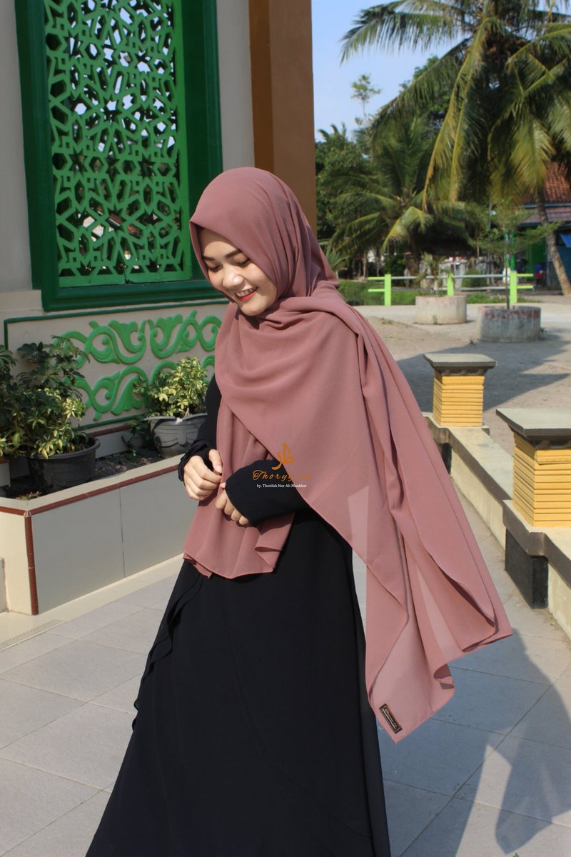 Thorifah_guzel's tweet photo. Jangan #nyusahin ortu kalo cuma buat beli pashmina, nah mumpung #BesokPuncak1111 jangan lupa order pashmina Zaira disini ajah https://t.co/x7aKya8U6o di tunggu yah 😗😘

#AhlanWaSahlanIBHRS #shopee1111 https://t.co/6jWK0LFjKD