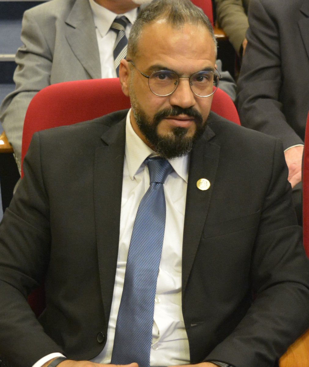 masirlb's tweet photo. وجه رئيس "جمعية مصير لحقوق الانسان"  @moustafashaar نداء لرئيس حكومة تصريف الاعمال @Hassan_B_Diab قال فيه: "على السلطة توفير مستلزمات البقاء في ظل الاقفال العام للعائلات غير القادرة... وإلا فسيخرج الناس إلى الطرقات ...
https://t.co/Eg04LpcCvv
#جنسيتي_كرامتي #مصير #لبنان https://t.co/Zoav9f8rgw