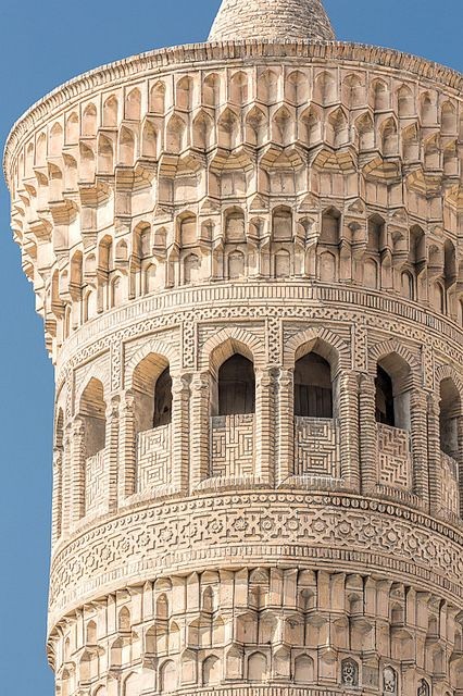 Kalon Minaret in Bukhara
#Uzbekistan 
It is 9 meters in diameter and 48 meters height and was built in 1127 
#architecture 
#UNESCOHeritage
#History 
#IslamicArchitecture